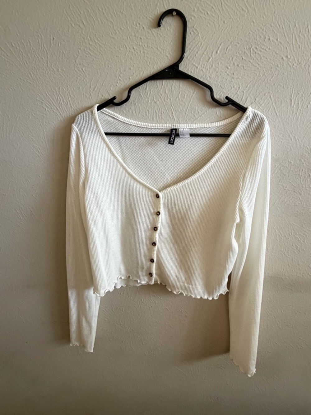 Divided White Ribbed Button-Front Lettuce Hem Crop Top
